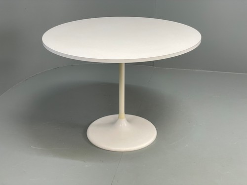 Vintage round formica table - round,