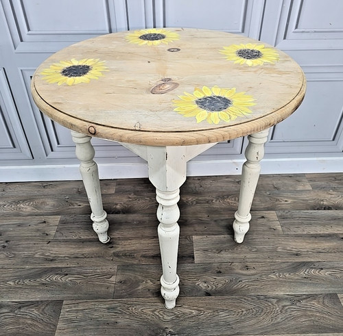 Retro vintage round table - vintage,