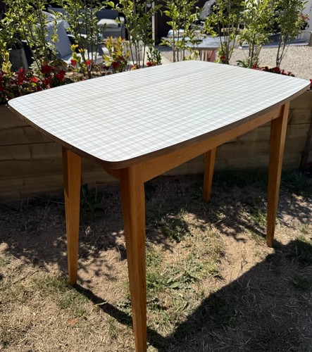 Vintage kitchen table gingham - table,